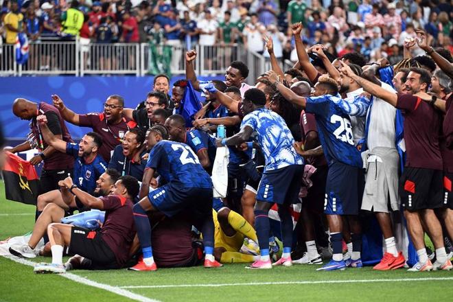 佛得角0-0战平沙特锁定出线 40岁门神沃齐尼亚引爆全场 7万球迷见证历史