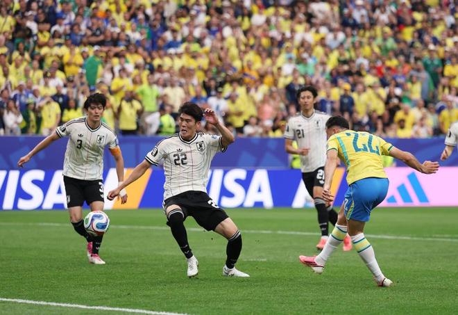 世界杯16强再添4席：巴西逆转日本，巴拉圭、摩洛哥点球过关，德国与荷兰双双出局